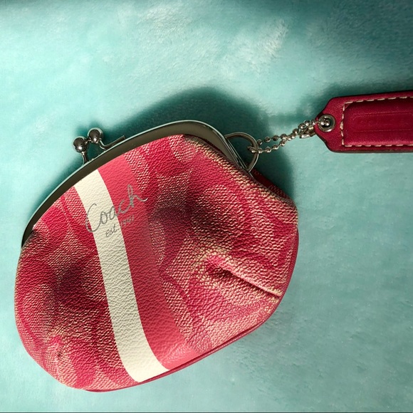 ✨NOT FOR SALE - Traded✨COACH Leather Coin Purse - Picture 2 of 8